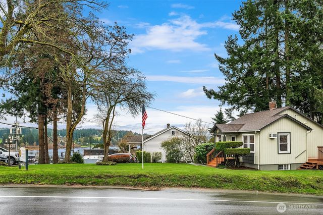 18023 62nd Avenue NE, Kenmore, WA 98028