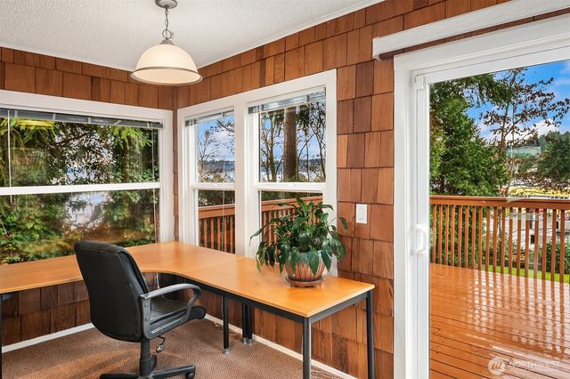 18023 62nd Avenue NE, Kenmore, WA 98028