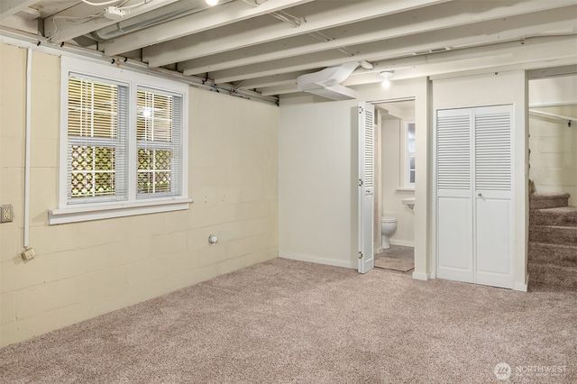 18023 62nd Avenue NE, Kenmore, WA 98028