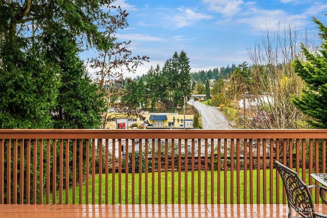 18023 62nd Avenue NE, Kenmore, WA 98028