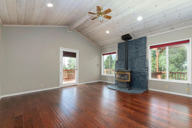 11037 Clinton Bar Rd, Pine Grove, CA 95665