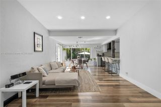 1704 SW 9th St, Fort Lauderdale, FL 33312