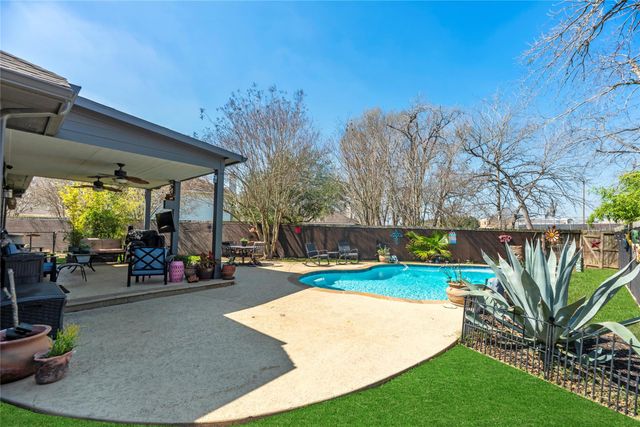 16806 Needle Ridge Court, Sugar Land, TX 77498