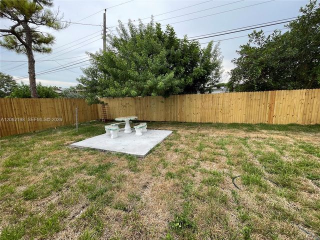 2514 NW 4th Street, Pompano Beach, FL 33069