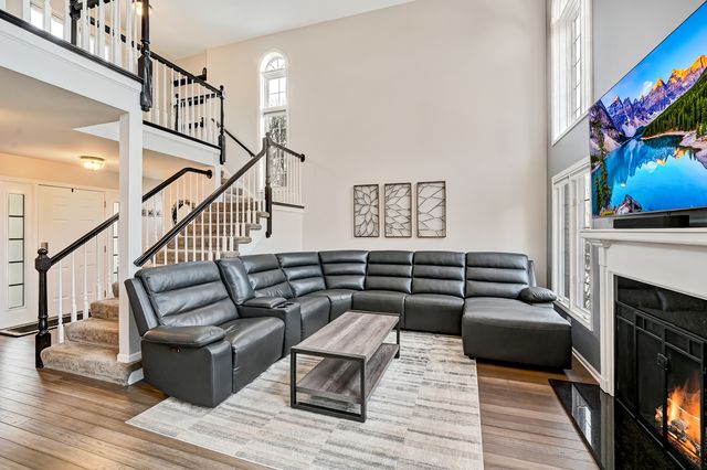 7676 Thistlewood Lane, Frankfort, IL 60423