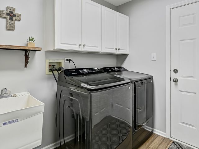 7676 Thistlewood Lane, Frankfort, IL 60423