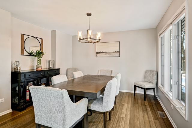 7676 Thistlewood Lane, Frankfort, IL 60423