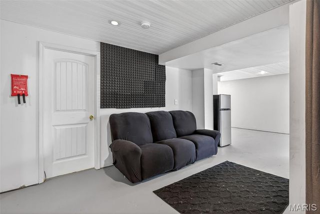 5518 Trail Of Tears, House Springs, MO 63051