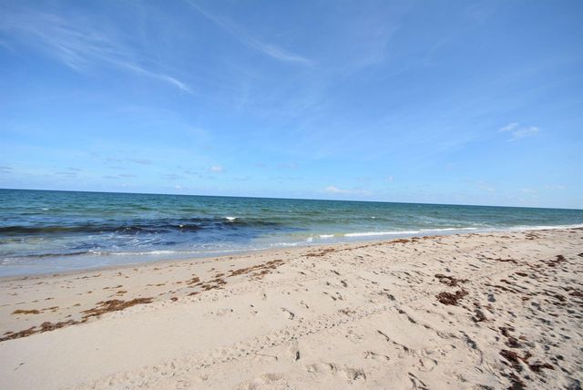 3912 S Ocean Boulevard 501, Highland Beach, FL 33487