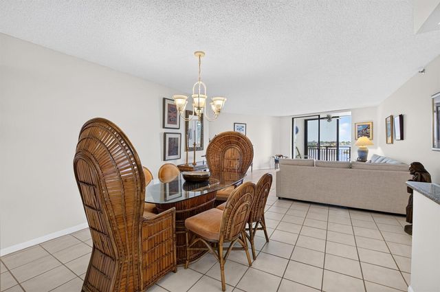 3912 S Ocean Boulevard 501, Highland Beach, FL 33487