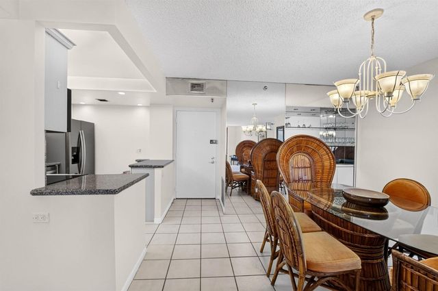 3912 S Ocean Boulevard 501, Highland Beach, FL 33487