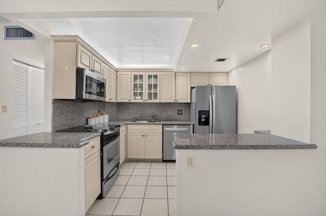 3912 S Ocean Boulevard 501, Highland Beach, FL 33487