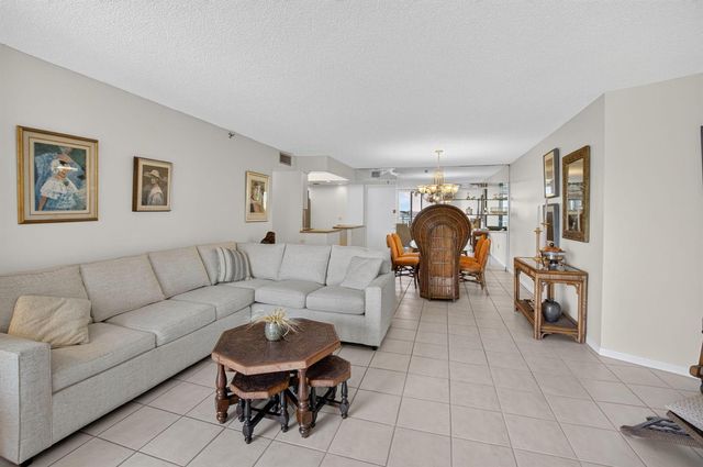 3912 S Ocean Boulevard 501, Highland Beach, FL 33487
