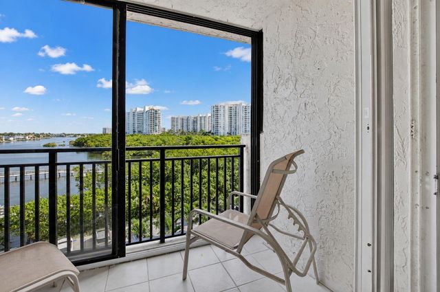 3912 S Ocean Boulevard 501, Highland Beach, FL 33487
