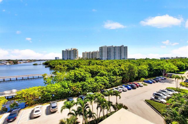 3912 S Ocean Boulevard 501, Highland Beach, FL 33487