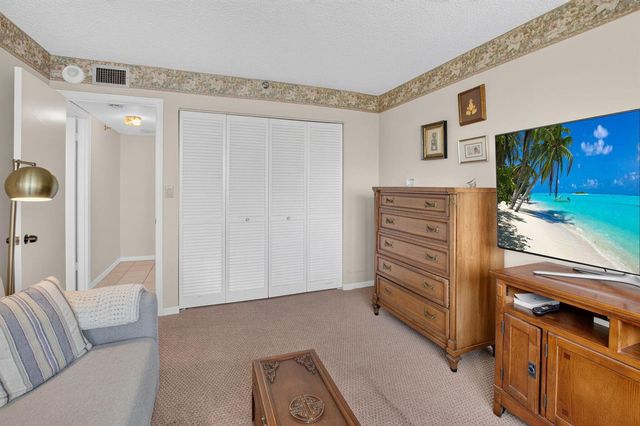 3912 S Ocean Boulevard 501, Highland Beach, FL 33487