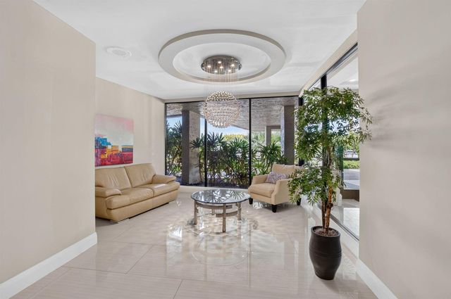 3912 S Ocean Boulevard 501, Highland Beach, FL 33487