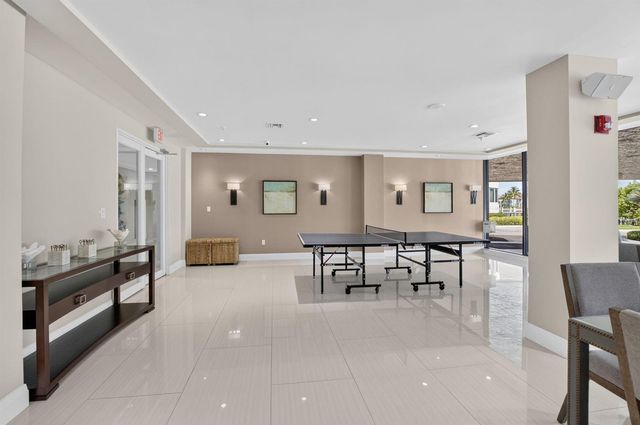 3912 S Ocean Boulevard 501, Highland Beach, FL 33487
