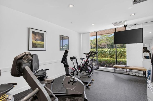 3912 S Ocean Boulevard 501, Highland Beach, FL 33487