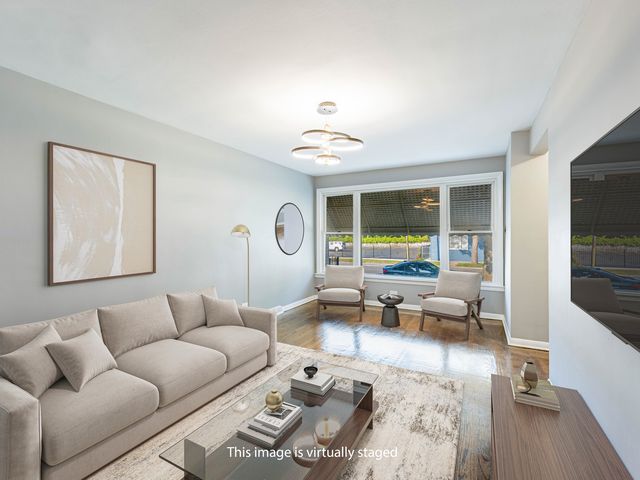 8139 S Exchange Avenue, Chicago, IL 60617