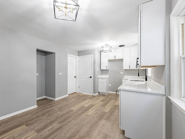 8139 S Exchange Avenue, Chicago, IL 60617