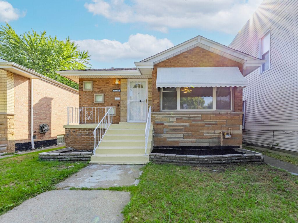 8139 S Exchange Avenue, Chicago, IL 60617