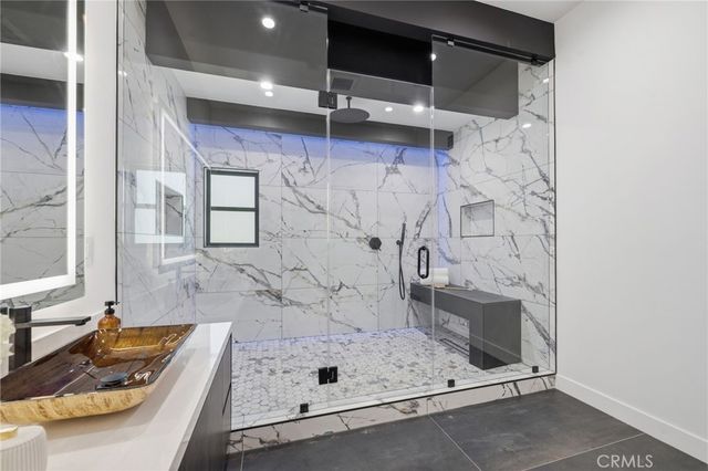 8400 White Oak, Sherwood Forest, CA 91325