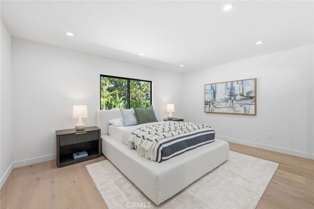 8400 White Oak, Sherwood Forest, CA 91325