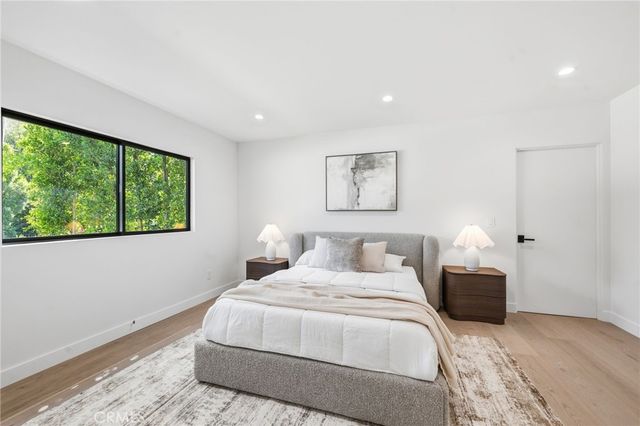 8400 White Oak, Sherwood Forest, CA 91325