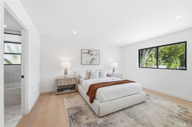 8400 White Oak, Sherwood Forest, CA 91325