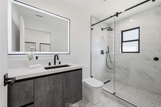 8400 White Oak, Sherwood Forest, CA 91325