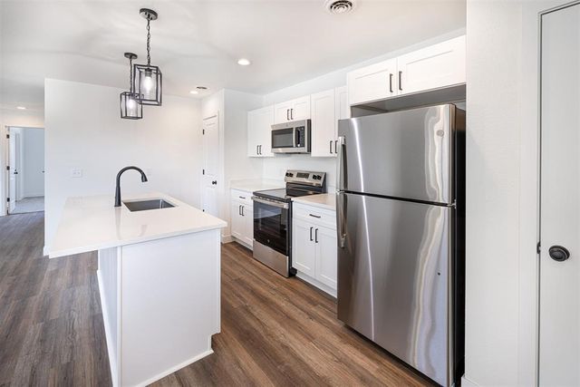 1822-1824 W Kyle Circle, Beloit, WI 53511