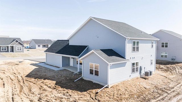 1822-1824 W Kyle Circle, Beloit, WI 53511