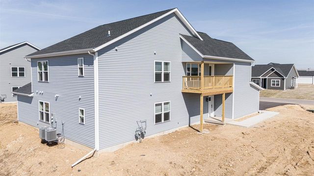 1822-1824 W Kyle Circle, Beloit, WI 53511