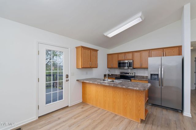 26 Mountain Creek Court, Jonesborough, TN 37659