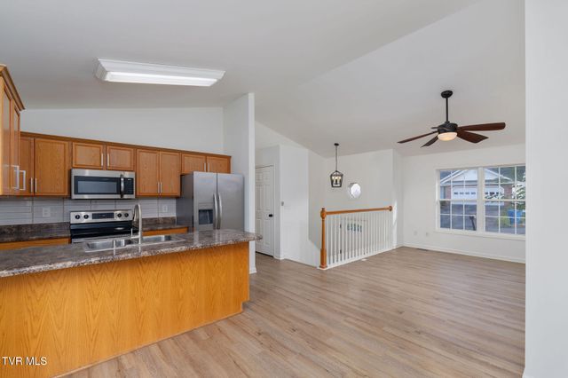 26 Mountain Creek Court, Jonesborough, TN 37659