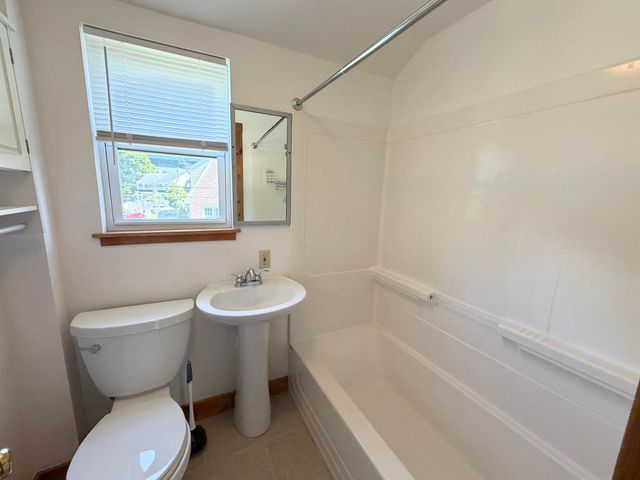 648 Kearsarge Way, Portsmouth, NH 03801