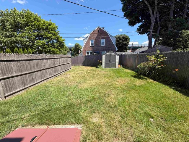 648 Kearsarge Way, Portsmouth, NH 03801
