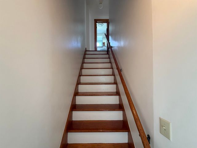 648 Kearsarge Way, Portsmouth, NH 03801