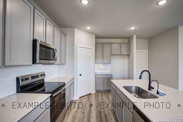 6538 Bufflehead Bend, Leon Valley, TX 78240