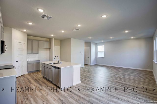 6538 Bufflehead Bend, Leon Valley, TX 78240