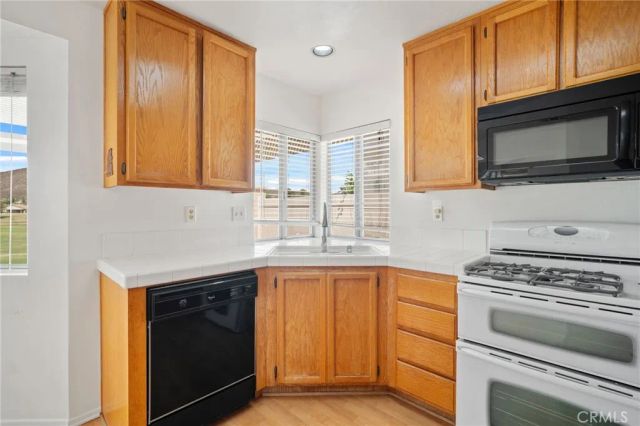 27962 Palm Villa Drive, Menifee, CA 92584