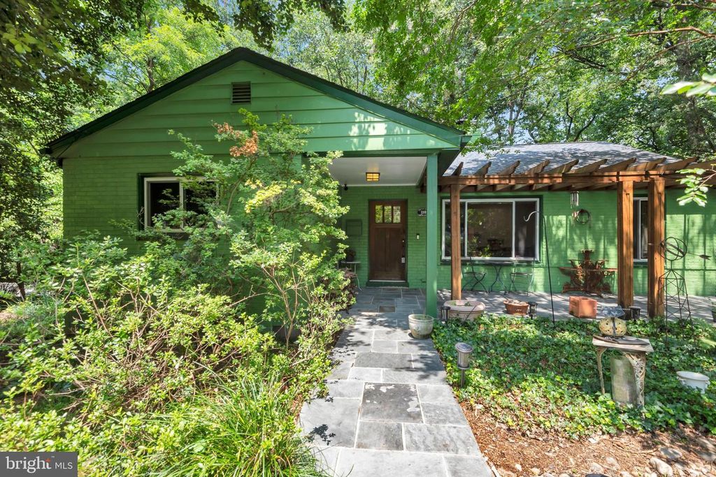 110 DEVON CT, Silver Spring, MD 20910