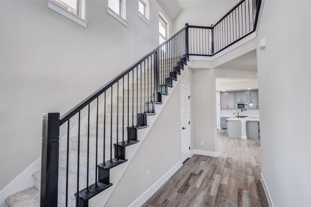 410 Larry, Irving, TX 75060