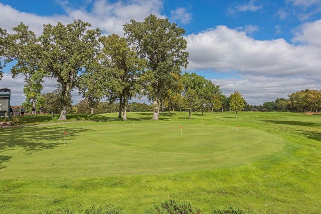 972 Rolling Greens Lane NW, Hutchinson, MN 55350