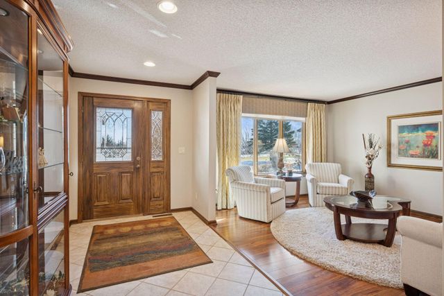 972 Rolling Greens Lane NW, Hutchinson, MN 55350