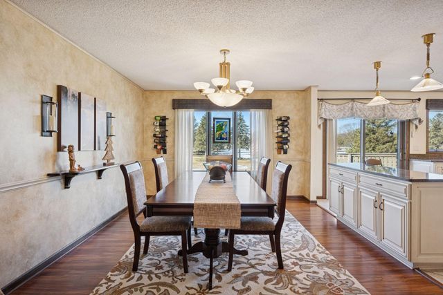 972 Rolling Greens Lane NW, Hutchinson, MN 55350