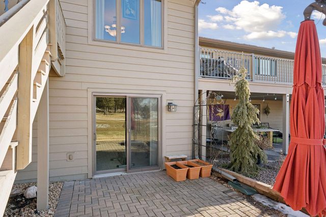 972 Rolling Greens Lane NW, Hutchinson, MN 55350