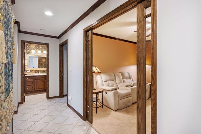 972 Rolling Greens Lane NW, Hutchinson, MN 55350