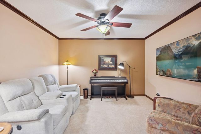 972 Rolling Greens Lane NW, Hutchinson, MN 55350